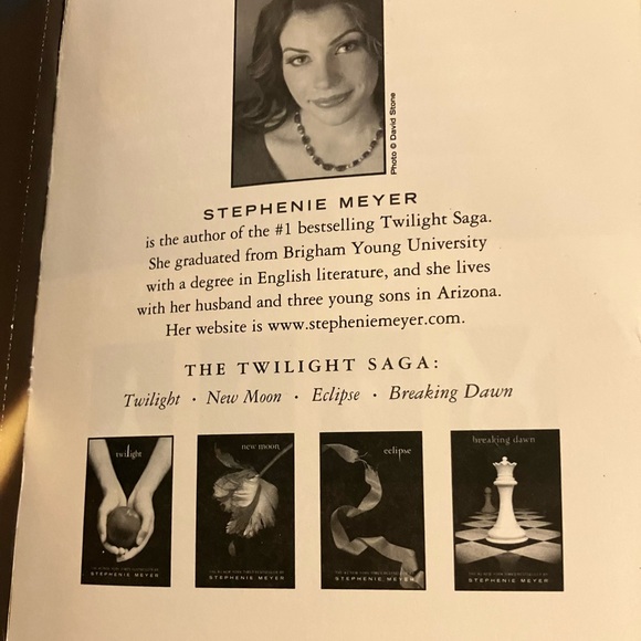 New Moon Paperback Book Poster Limited Tie In Movie Edition by Stephenie Meyer - Picture 7 of 17